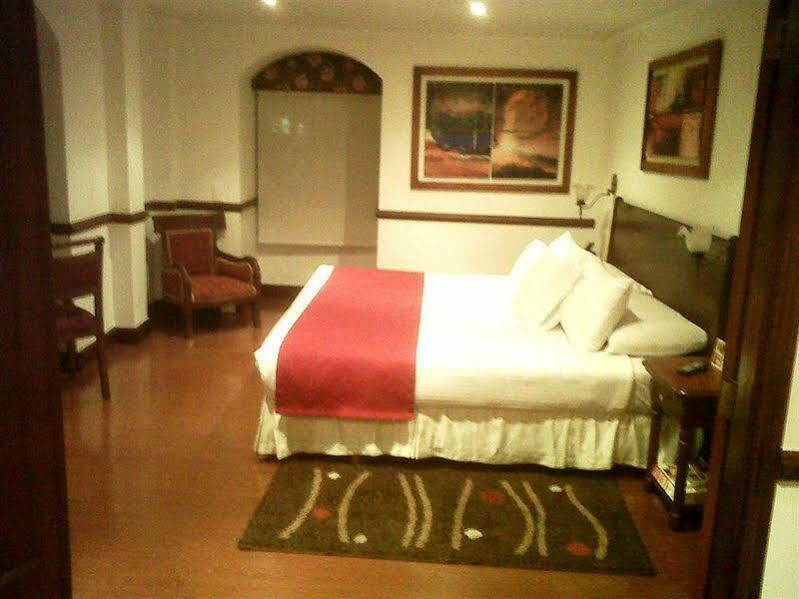 Hotel Vintage ボゴタ エクステリア 写真